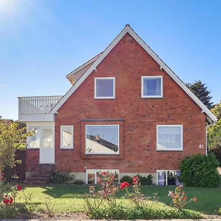 In With Kitchen Dom wakacyjny *