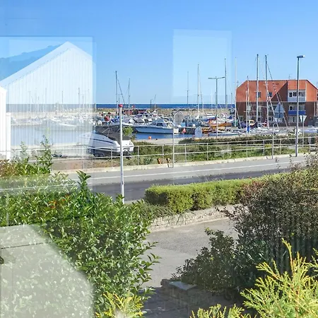 Dom wakacyjny In With Kitchen *